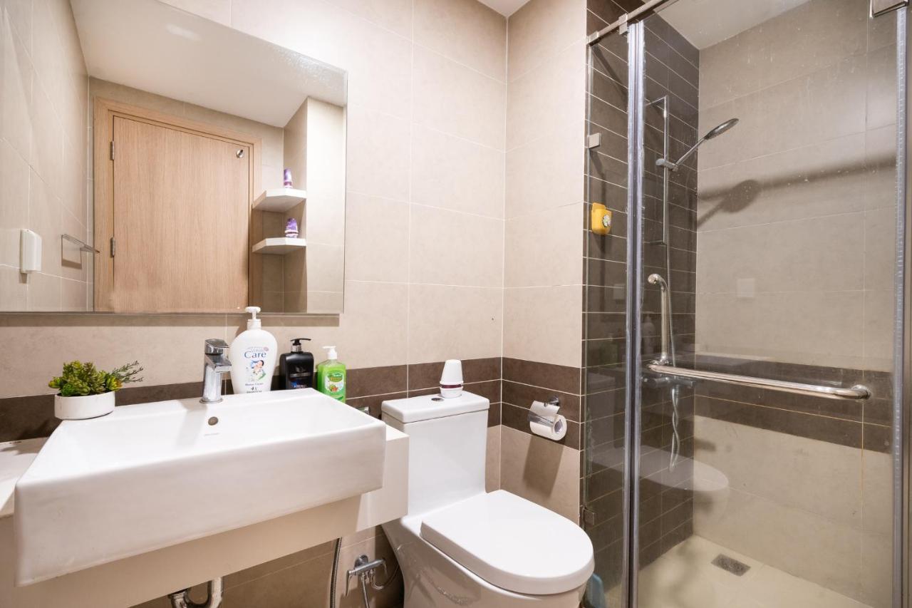 Oui! Oui! Saigon Apartment - Rivergate Residence Bandar Ho Chi Minh Luaran gambar