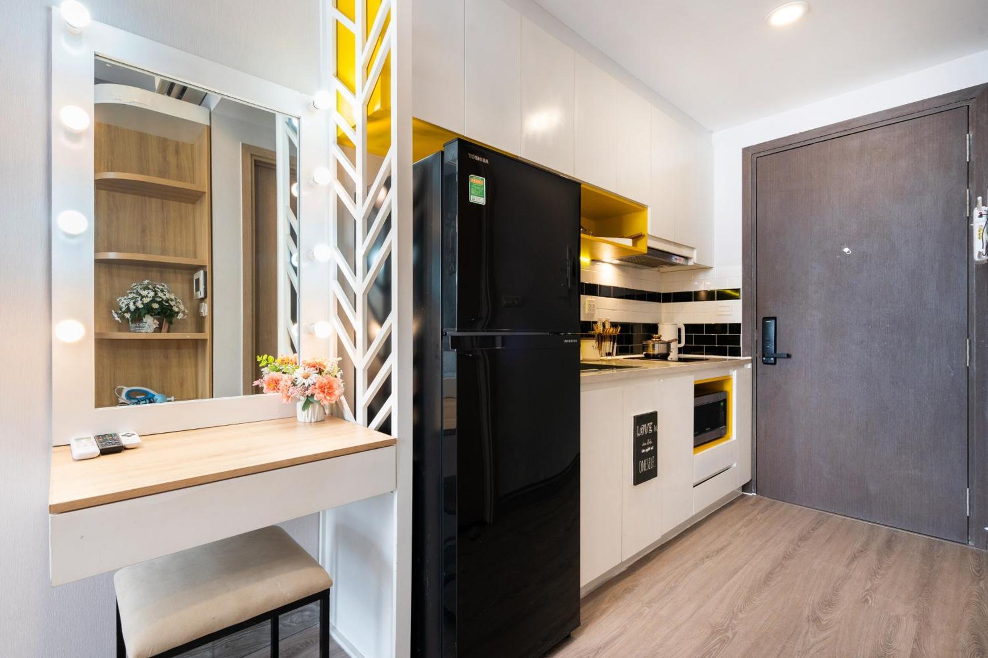 Oui! Oui! Saigon Apartment - Rivergate Residence Bandar Ho Chi Minh Luaran gambar